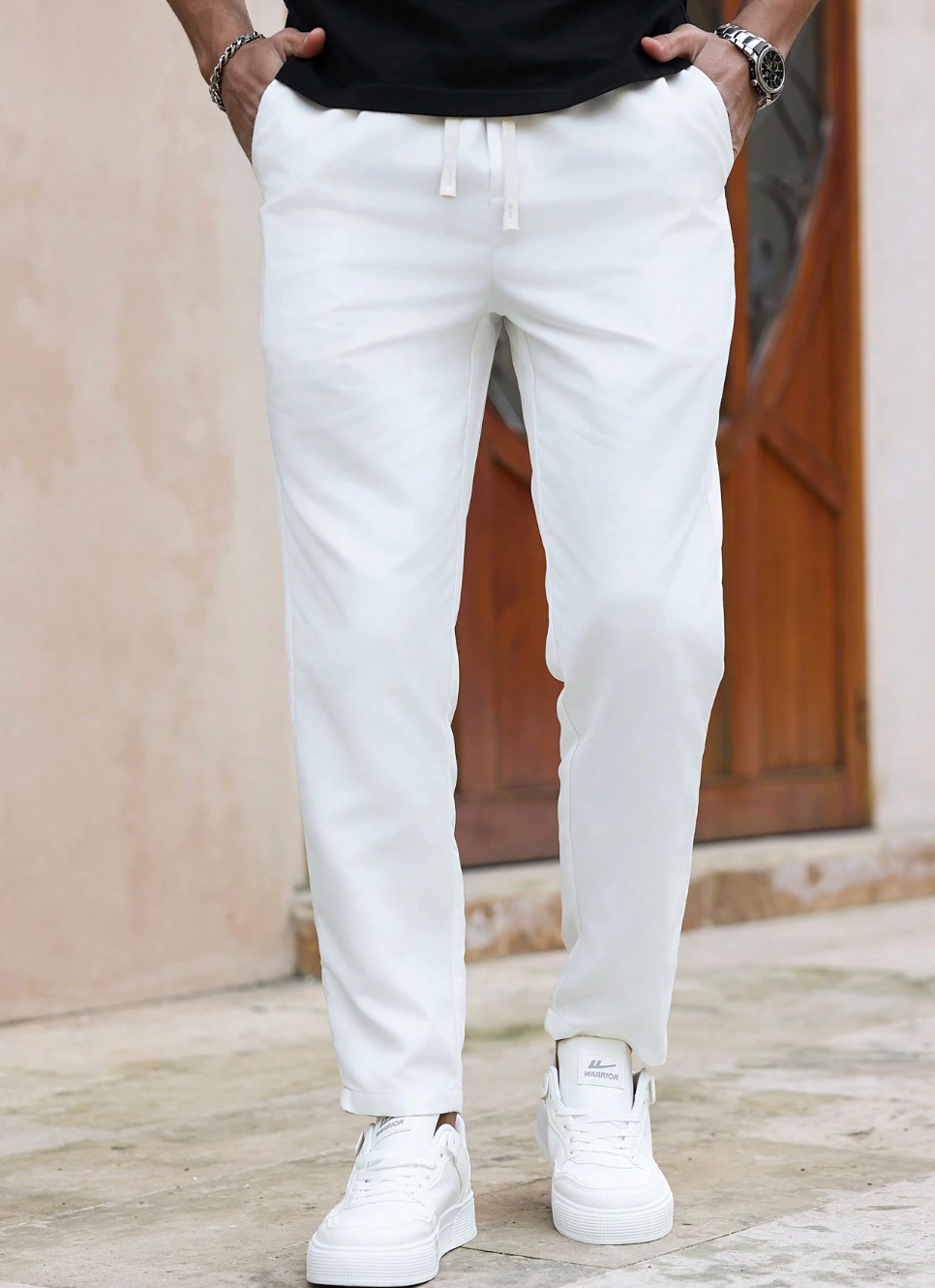The Linear Slim Chino — Precision. Sharp. Versatile. Your New Everyday Foundation.